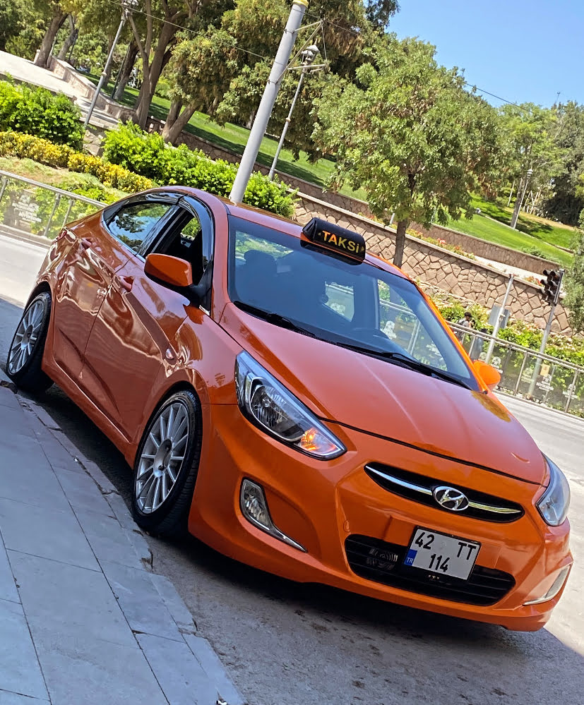 Konya Bosna Hersek Taksi - Araç Fotoğrafı 1